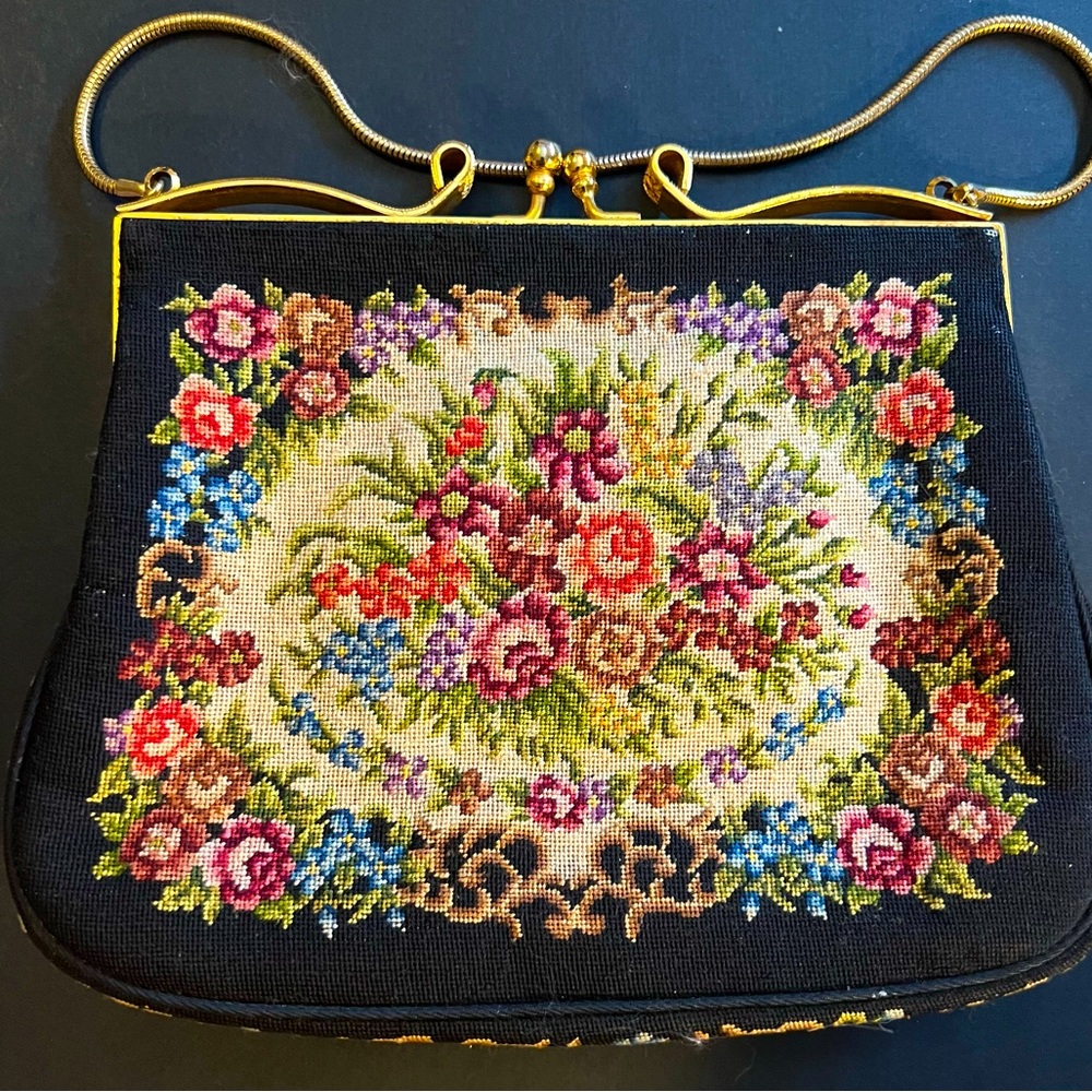 Jolle Needlepoint vintage small tote , made in Austria 🇦🇹 Very nice vintage .